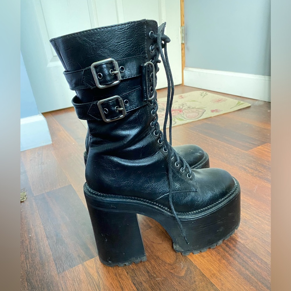 Killstar platform boots